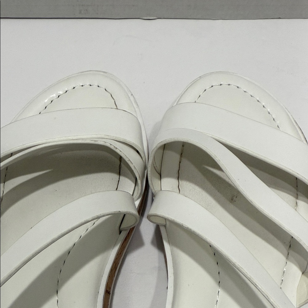 Marc Fisher White Strappy Sandals Size 7 - Picture 9 of 11